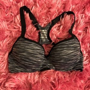 Barely Used VS Sports Push Up Bra Size S